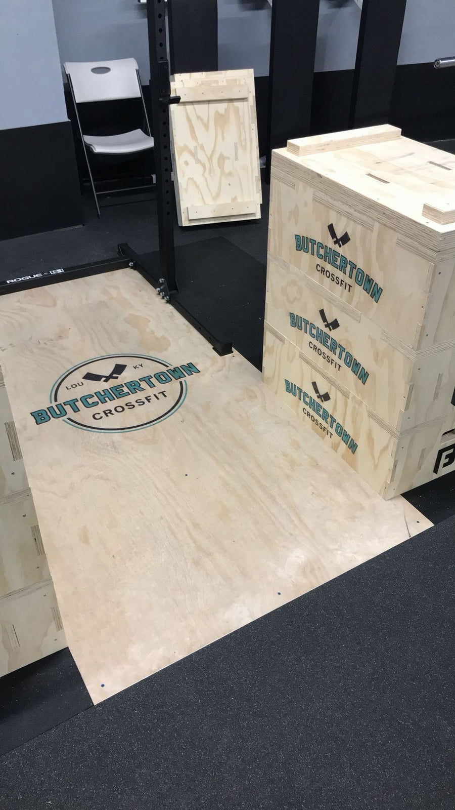 Lifting platforms at Butchertown CrossFit